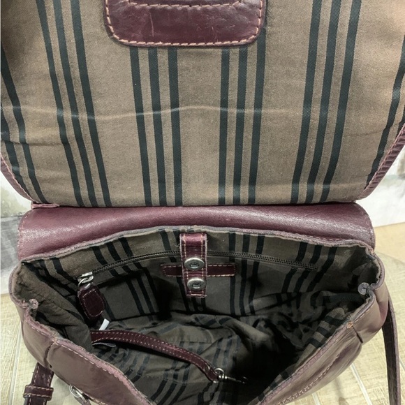 Frye Amy Burgundy Maroon Wine Oxblood Leather Crossbody Bag Purse‎ - Picture 9 of 13